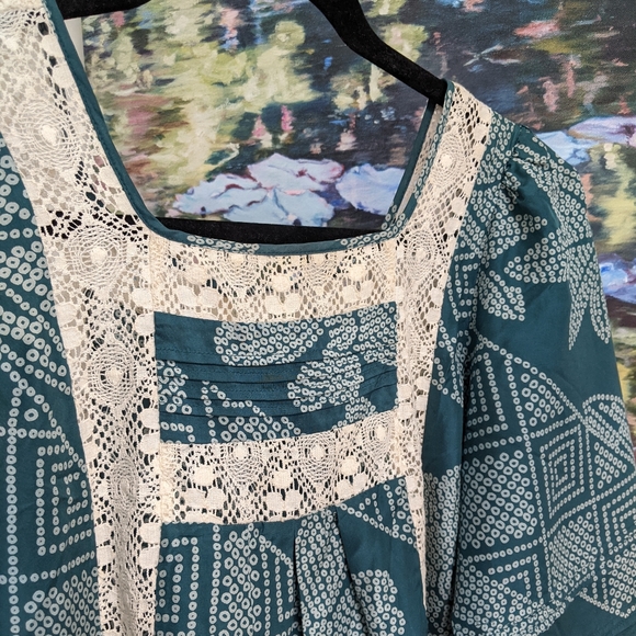 Like New BCBGMAXAZRIA Silk Lace Trim Top - Picture 5 of 14